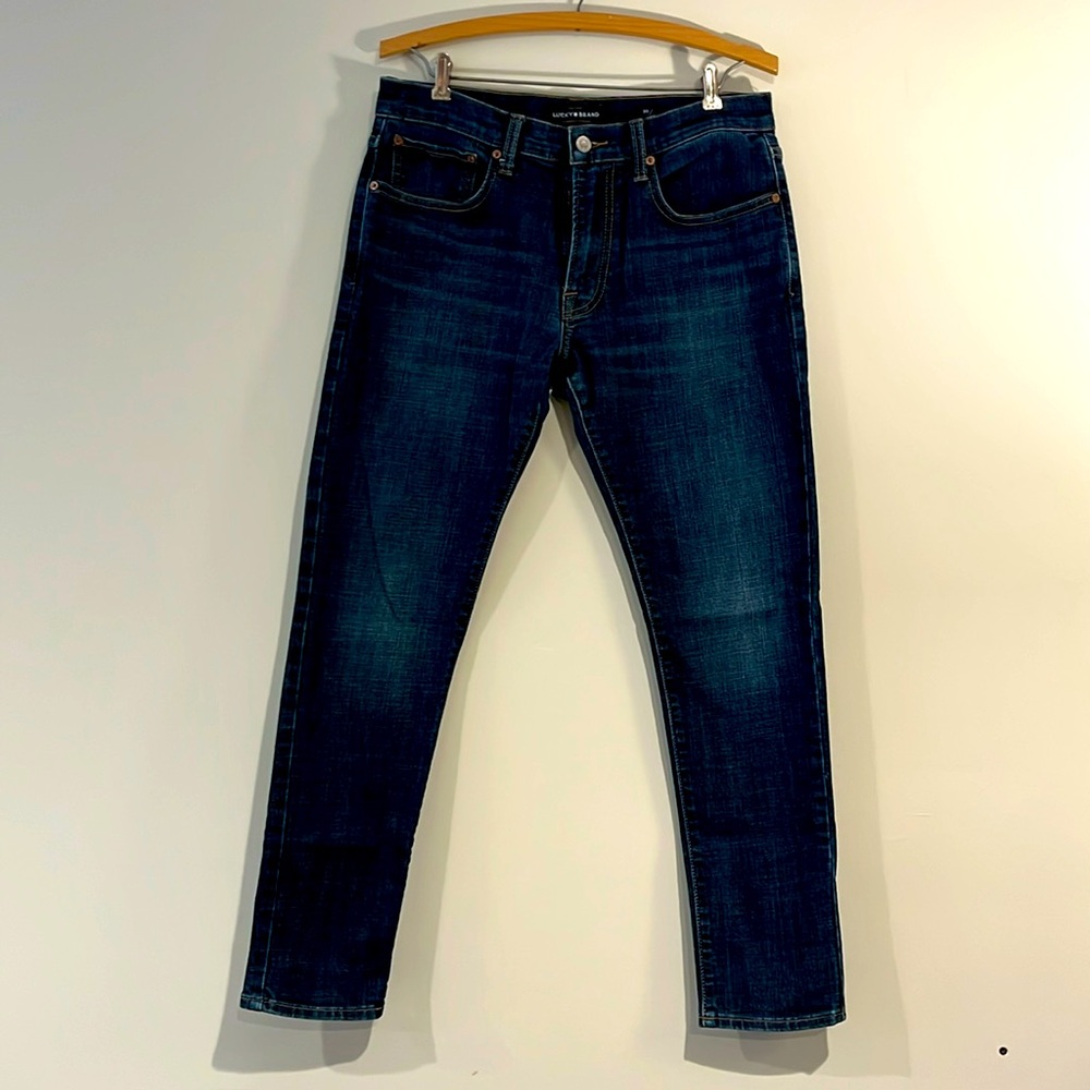 LUCKY BRAND 105 Slim Taper Women’s 30/10 Dark Wash Denim 10” Rise Jeans.